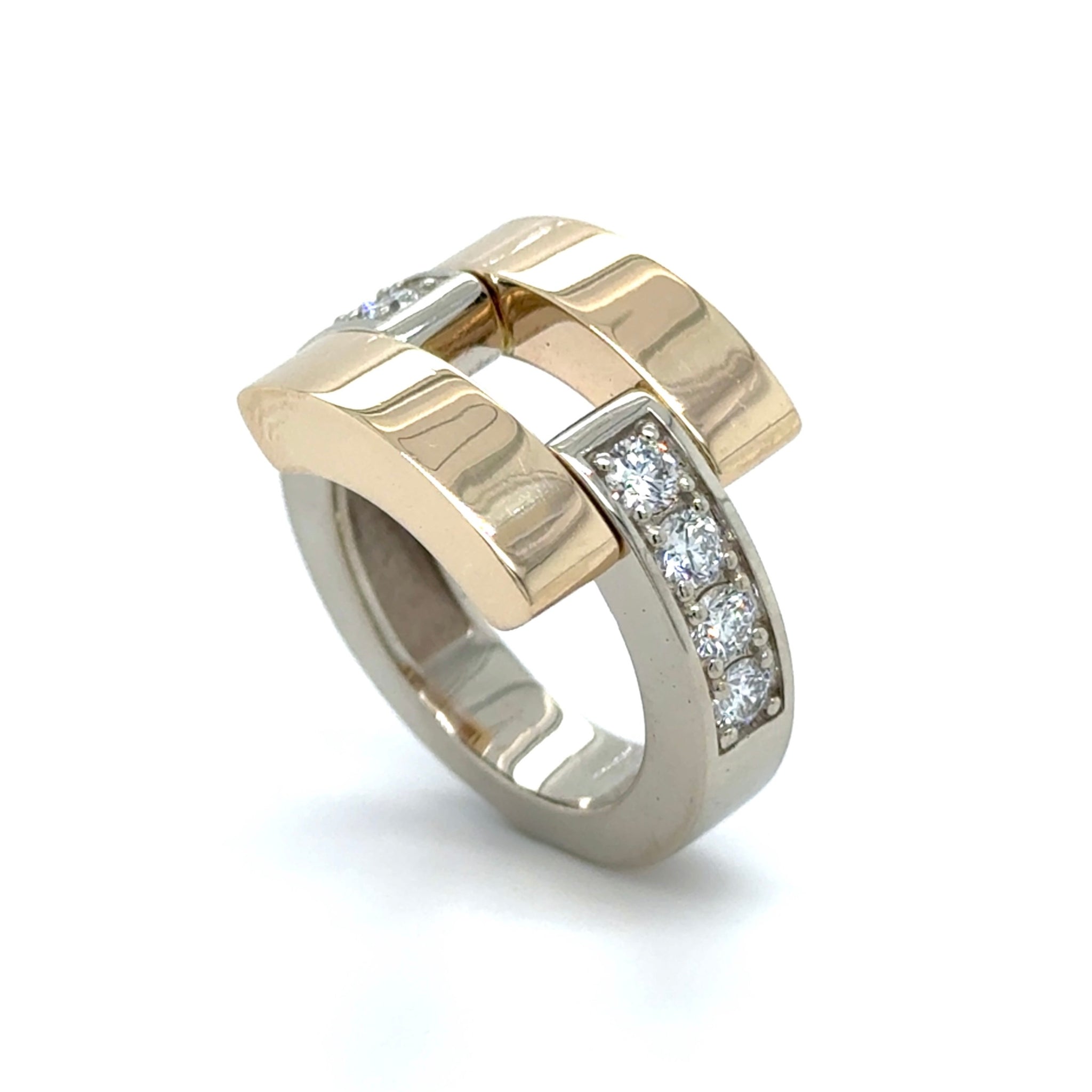 Link Ring with diamond with yellow and white gold